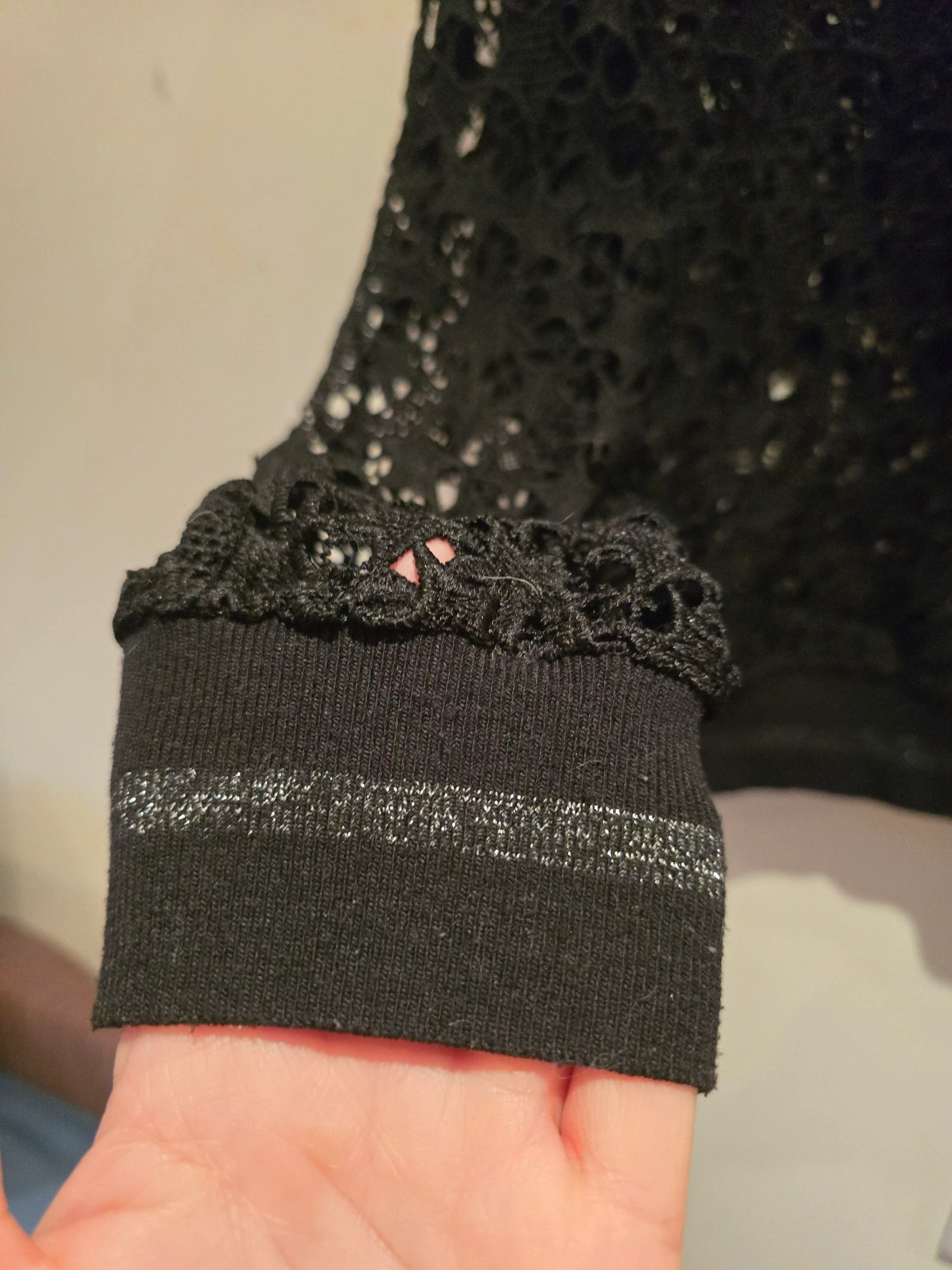 Suéter de tricô preto de Zara Knit - Tamanho S - Com detalhes metalizados (Excelente estado) – photo 5